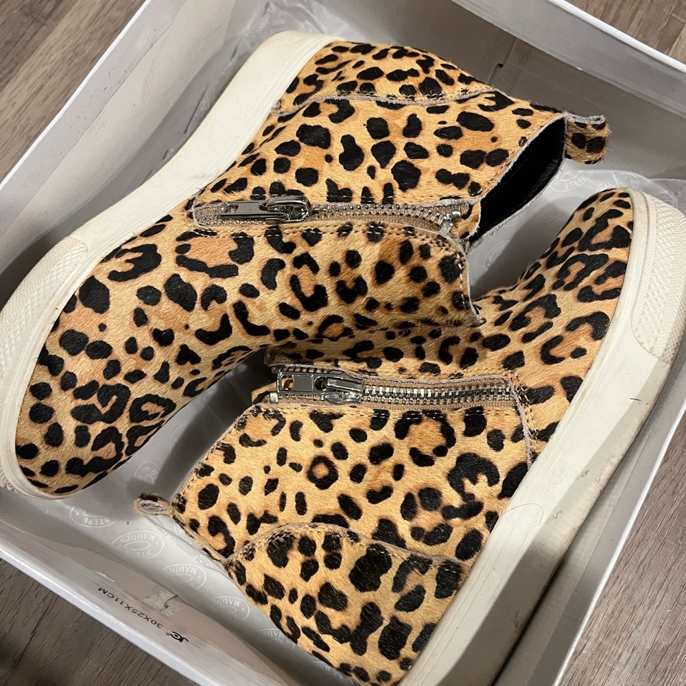 Steve Madden booties